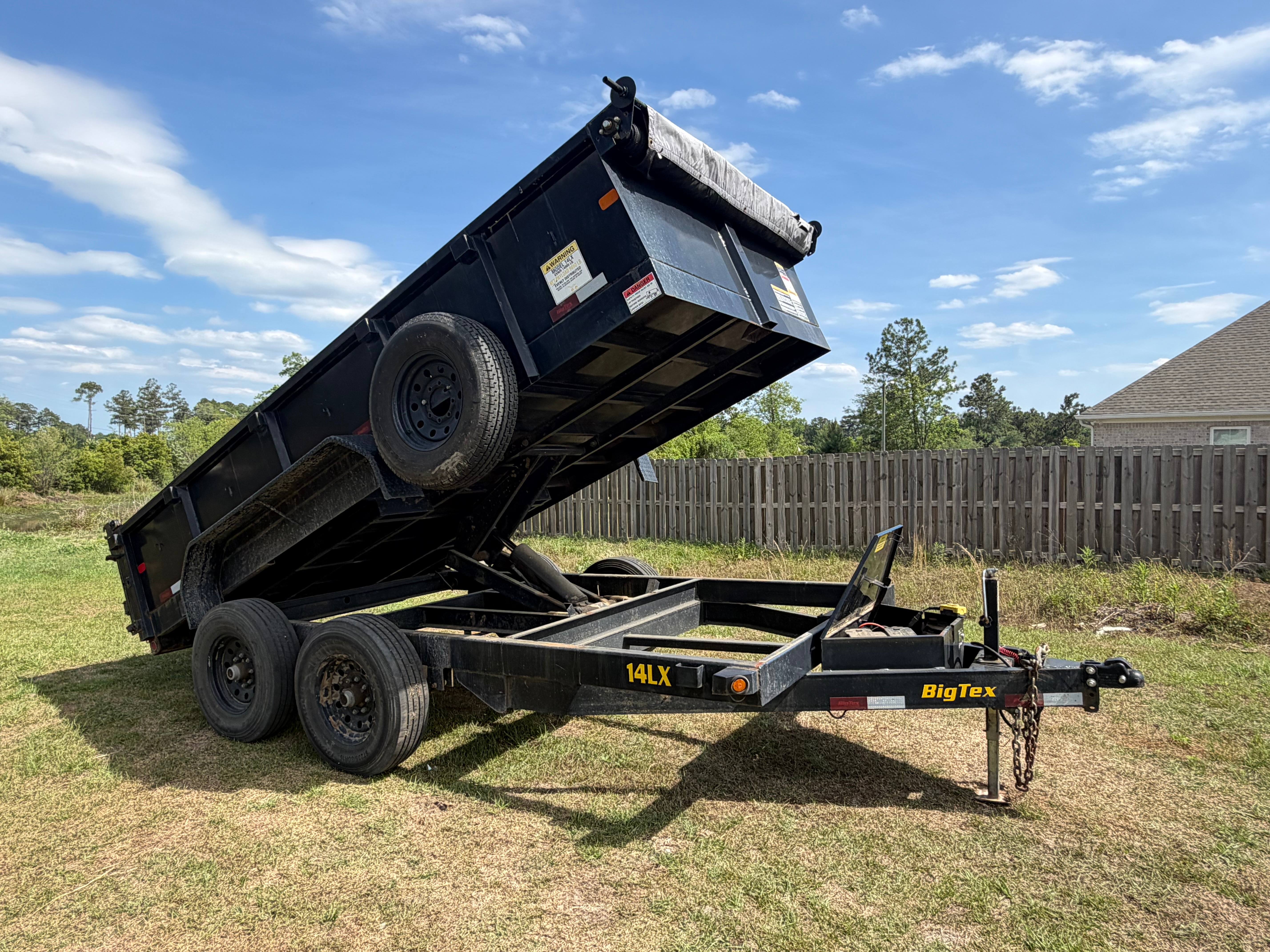 Dump Trailers rental in Ellabell, GA — HAPPY HITCH Trailer Rentals